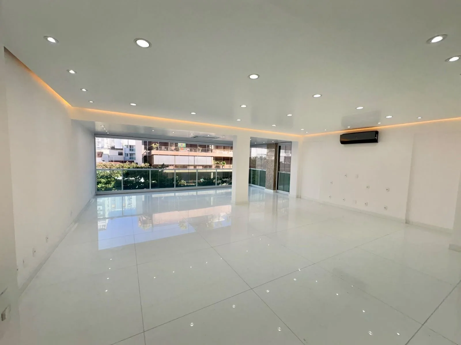 Apartamento à venda no bairro Leblon em Rio de Janeiro/RJ